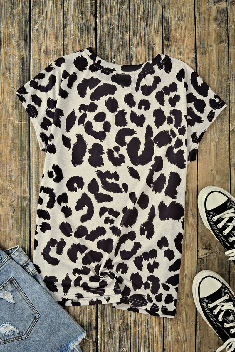 Camiseta con estampado de calabaza y cuello redondo con estampado de leopardo