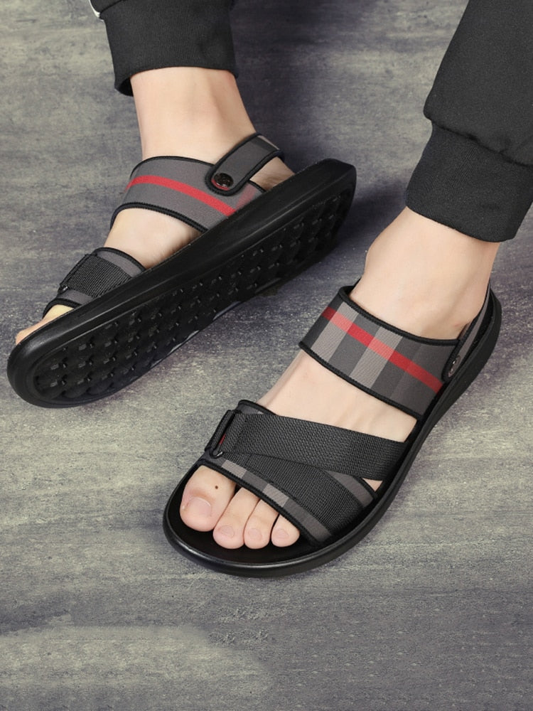 Sandalias antideslizantes al aire libre de moda para hombres