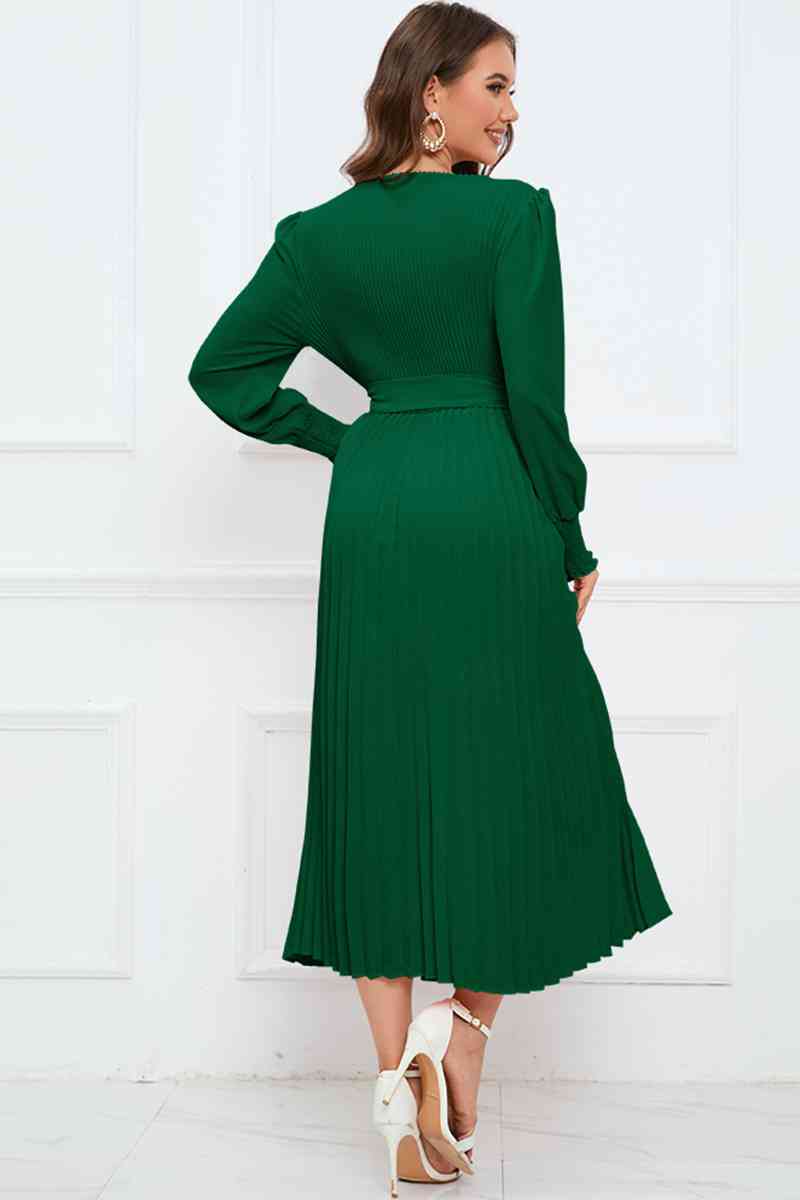 Round Neck Flounce Sleeve Pleated Dress